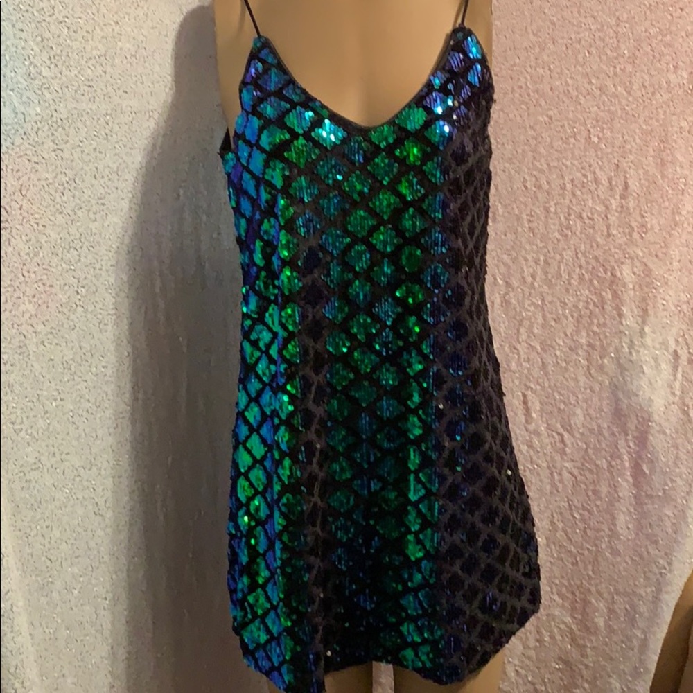 New Short Small Green and purple sequin dress